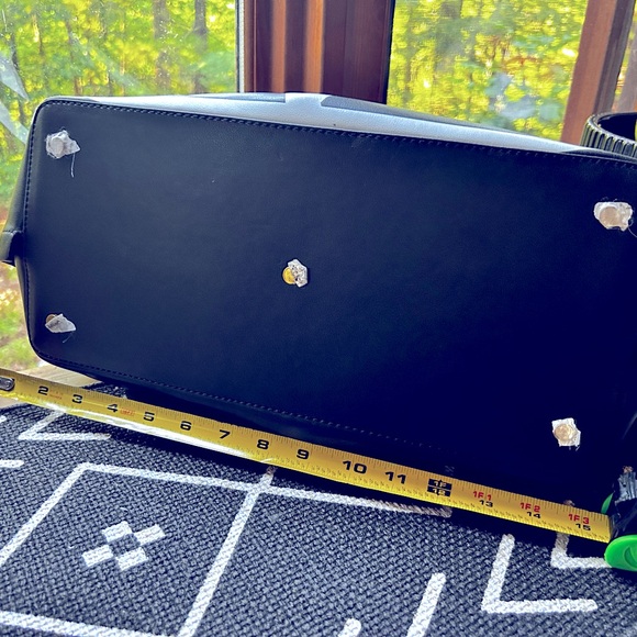 TOTE - Picture 6 of 11